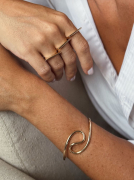 ANEL RETO LISO FINO CAROL - BANHADO A OURO