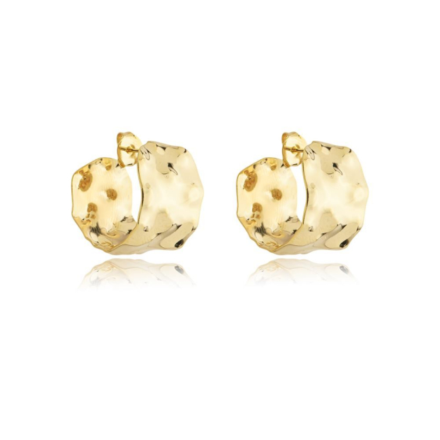 BRINCO ARGOLA MARTELADA - BANHADO A OURO