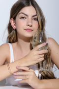 BRINCO ARGOLA MEDALHINHA LISA BANHADO A OURO
