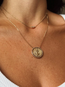 COLAR COM 3 ZIRCÔNIAS - BANHADO A OURO