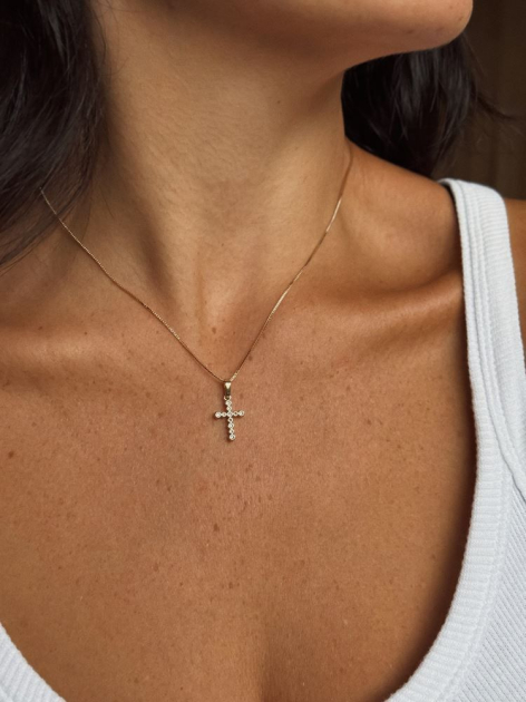 COLAR CRUCIFIXO DE ZIRCÔNIAS - BANHADO A  RÓDIO BRANCO