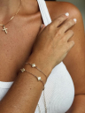 PULSEIRA UM TREVO DE PÉROLA - BANHADO A OURO